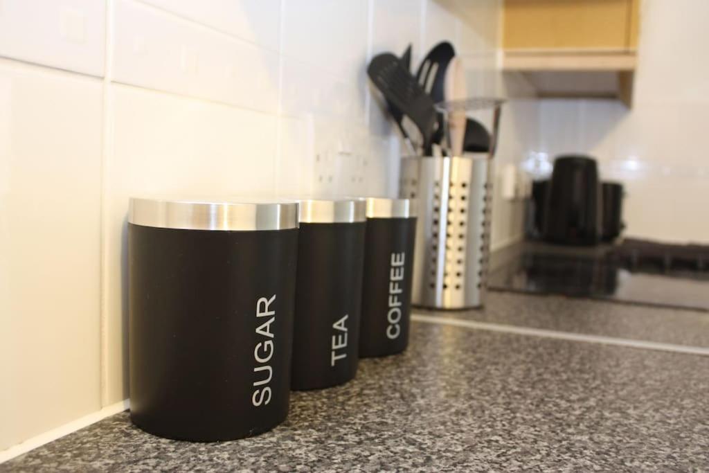 2 Bed 2 Bath Apartment & Parking - Lgw 10Min Drive Crawley  Exteriér fotografie