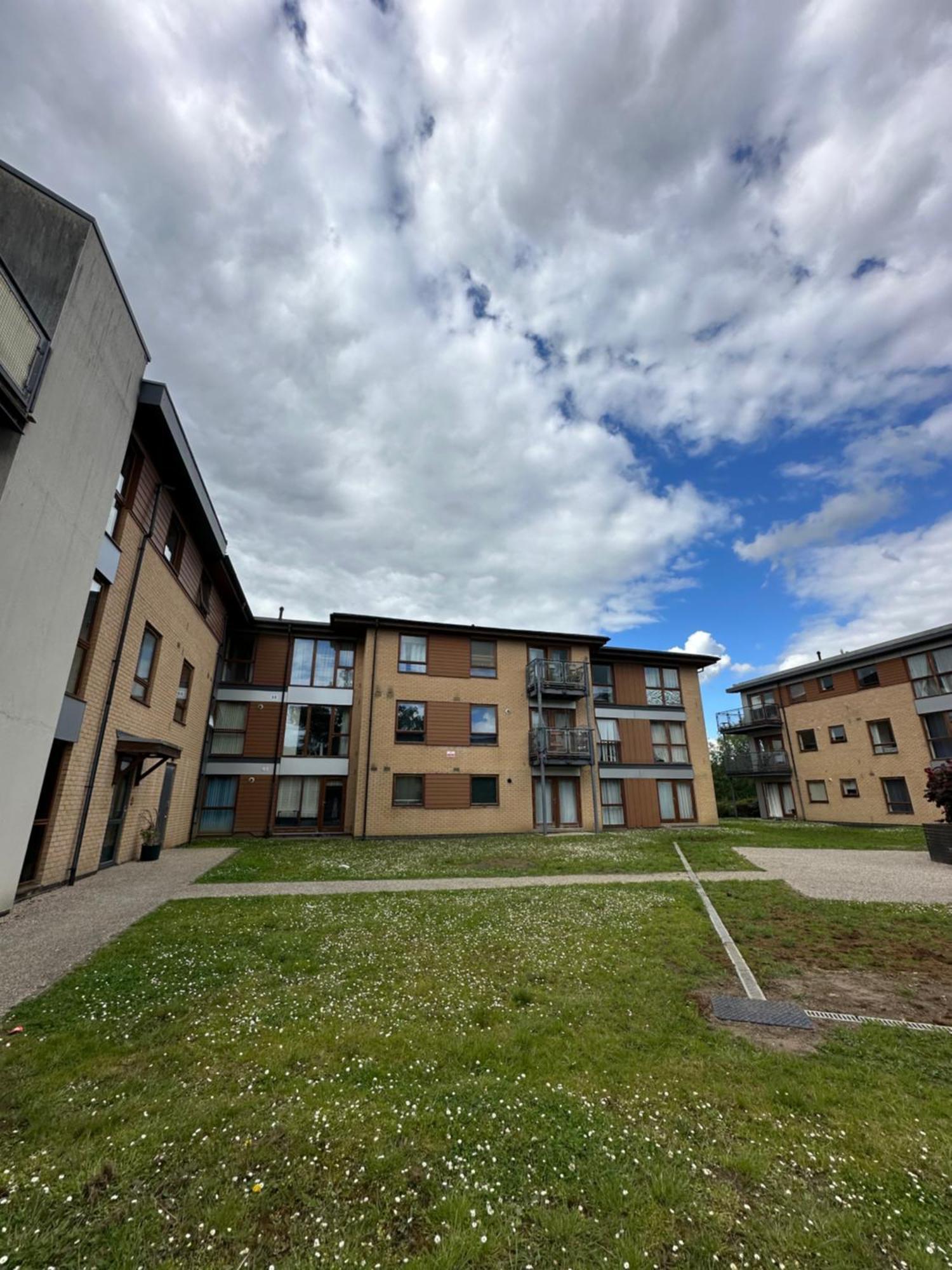 2 Bed 2 Bath Apartment & Parking - Lgw 10Min Drive Crawley  Exteriér fotografie